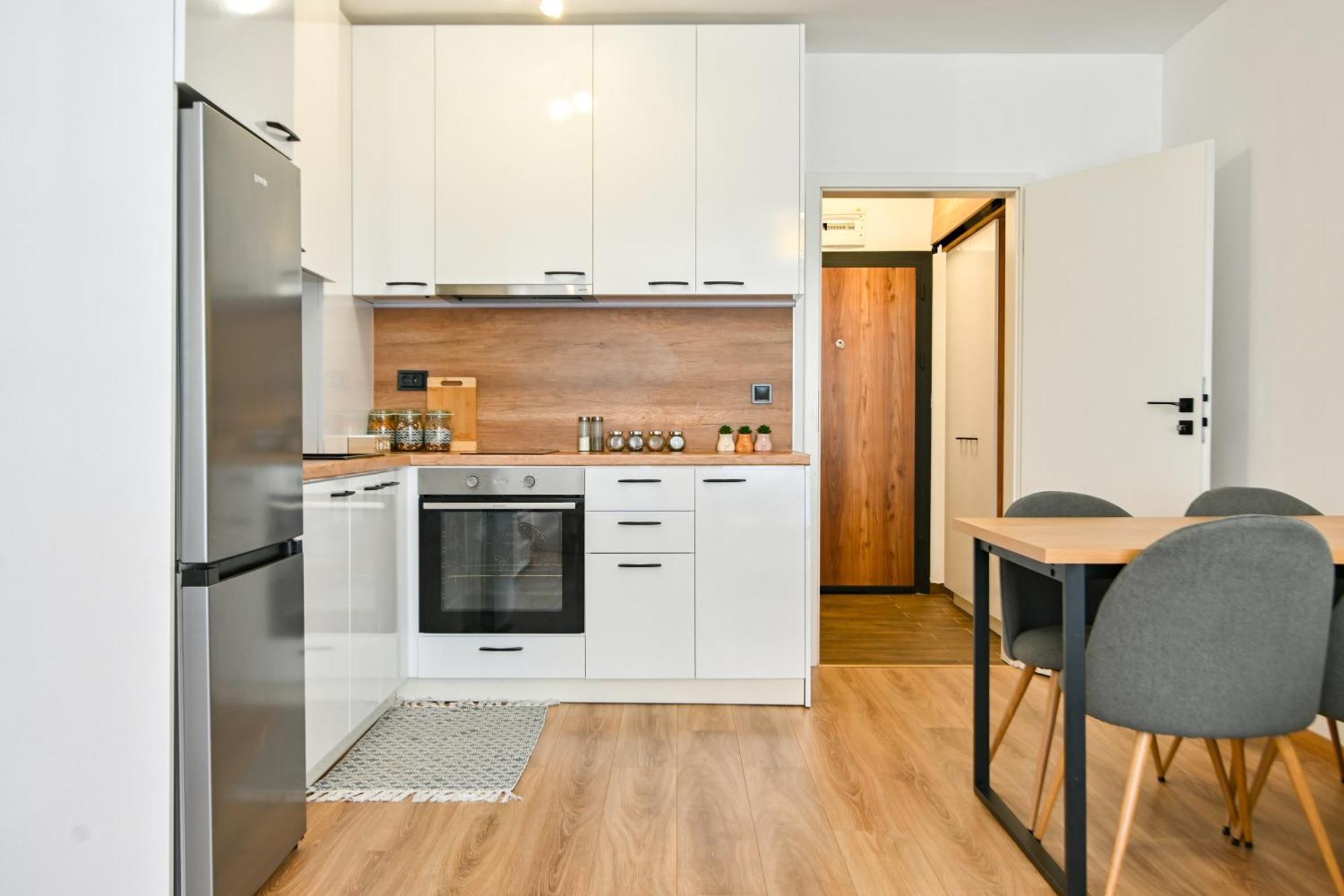 Armand De Lumiere Apartment